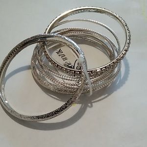One wink bracelet sets(9 PC's)